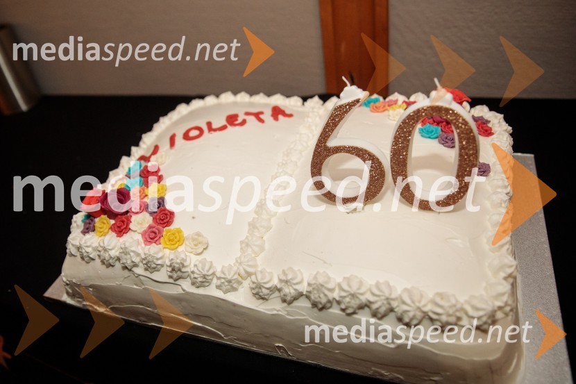 Obračun, avtorska predstava Violete Tomič, premiera