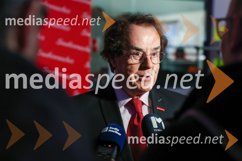  Hans Roth, lastnik skupine SaubermacherOdprtje Saubermacher Outsourcing logističnega centra v Hočah