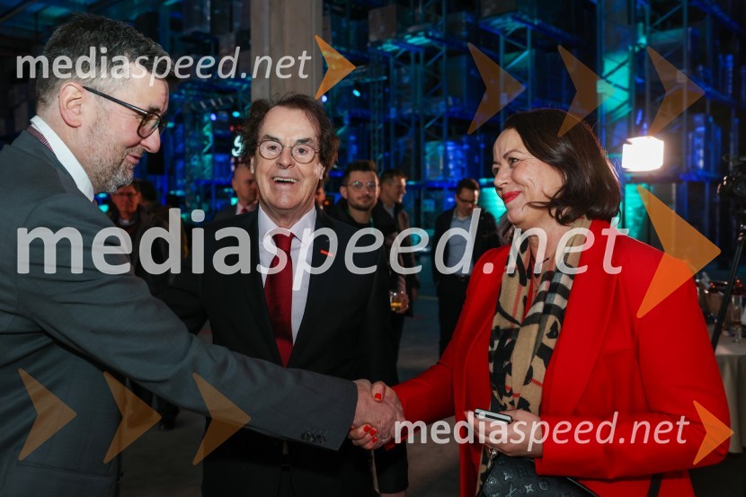  Christof  Vollstedt, vodja Henklove proizvodnje v Evropi;  Hans Roth, lastnik skupine Saubermacher;  ... Odprtje Saubermacher Outsourcing logističnega centra v Hočah