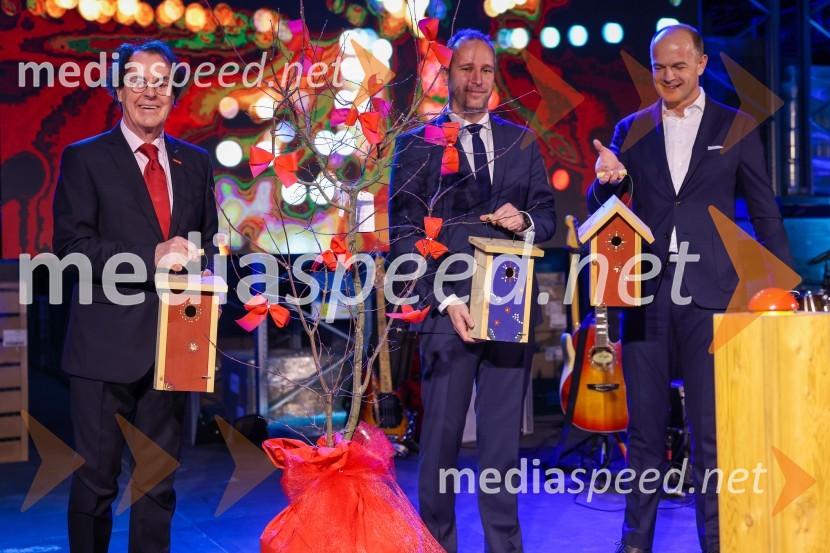  Hans Roth, lastnik skupine Saubermacher; dr. Marko Soršak, župan, Občina Hoče-Slivnica; mag. Andreas Liebsch, GO ASSET Development GmbHOdprtje Saubermacher Outsourcing logističnega centra v Hočah