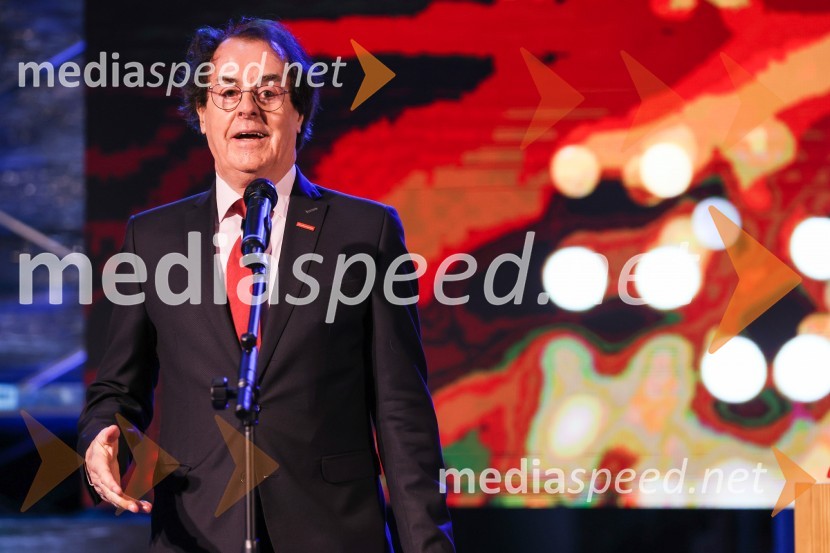  Hans Roth, lastnik skupine SaubermacherOdprtje Saubermacher Outsourcing logističnega centra v Hočah