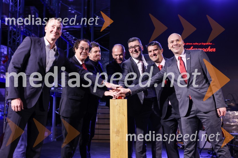  Michal Buban, Go Asset Development;  Hans Roth, lastnik skupine Saubermacher;  ... ; mag. Andreas Liebsch, GO ASSET Development GmbH;  Christof  Vollstedt, vodja Henklove proizvodnje v Evropi;  Ralf Mittermayr, Saubermacher Dienstleistungs AG;  Matej Blažič, direktor, Saubermacher OutsourcingOdprtje Saubermacher Outsourcing logističnega centra v Hočah