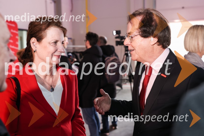 mag. Elisabeth Ellison-Kramer, avstrijska veleposlanica v Sloveniji;  Hans Roth, lastnik skupine SaubermacherOdprtje Saubermacher Outsourcing logističnega centra v Hočah