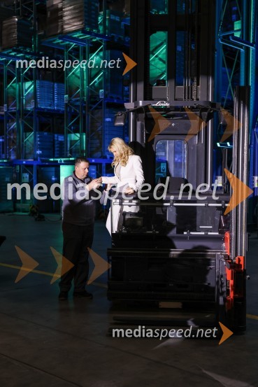  ... ;  Bernarda Žarn, voditeljicaOdprtje Saubermacher Outsourcing logističnega centra v Hočah