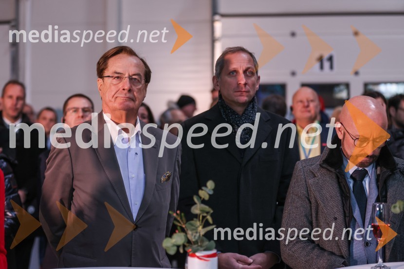  Rudi Roth;   Peter Merkscha, direktor, Merkscha furnirnica d.o.o;  Wilhelm Nest, direktor družbe, Advantage Austria LjubljanaOdprtje Saubermacher Outsourcing logističnega centra v Hočah