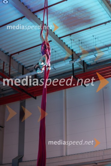  Tamia Šeme, cirkuška umetnicaOdprtje Saubermacher Outsourcing logističnega centra v Hočah