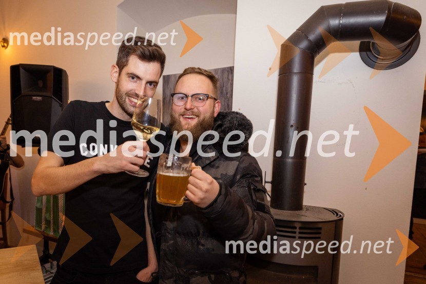  Nejc Fon, fotograf;  Anže Krže, fotograf21 let naše medijske agencije Mediaspeed