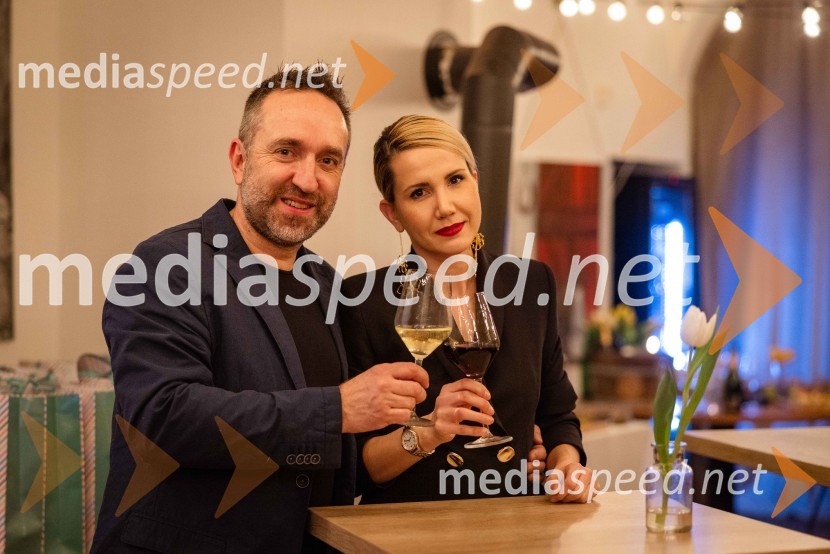  Borut  Cvetko, kreativni direktor, Mediaspeed d.o.o.;  Natalija Cvetko, Mediaspeed d.o.o.21 let naše medijske agencije Mediaspeed