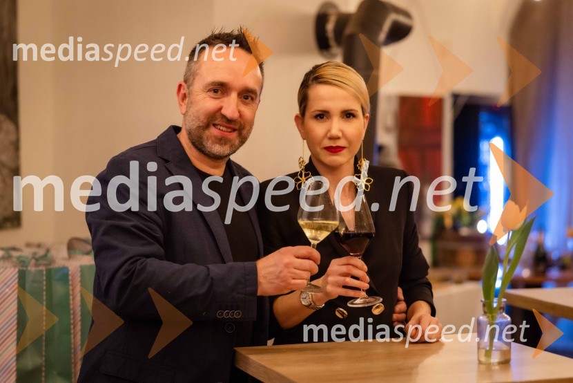  Borut  Cvetko, kreativni direktor, Mediaspeed d.o.o.;  Natalija Cvetko, Mediaspeed d.o.o.21 let naše medijske agencije Mediaspeed