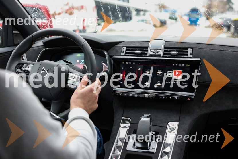 Tina Maze predstavila novi DS 7 CROSSBACK