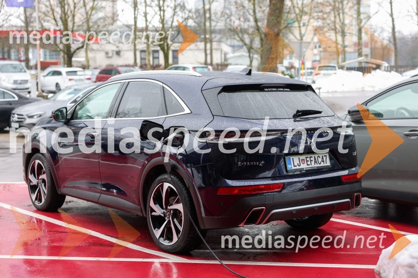 Tina Maze predstavila novi DS 7 CROSSBACK