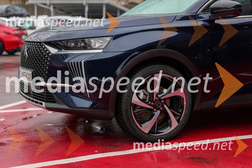 Tina Maze predstavila novi DS 7 CROSSBACK