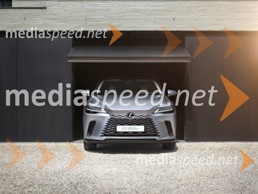 Povsem novi športni terenec Lexus RX izžareva filozofijo oblikovalskega jezika next chapter