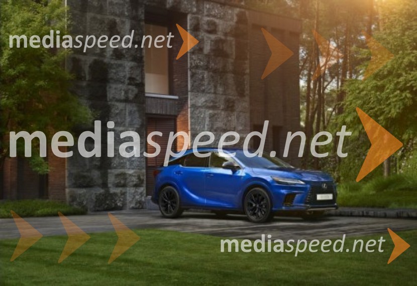 Povsem novi športni terenec Lexus RX izžareva filozofijo oblikovalskega jezika next chapter