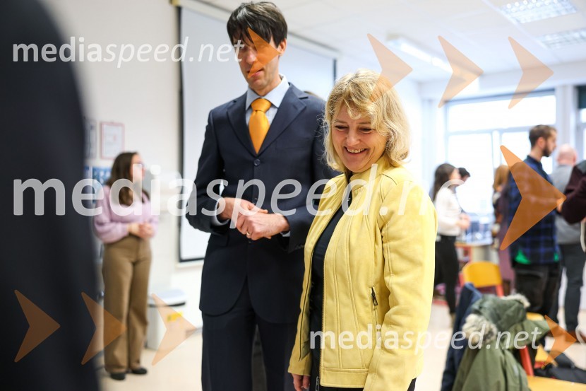 prof. dr. Igor Pravst, vodja raziskovalne skupine, Inštitut za nutricionistiko;  Marjeta Recek, vodja, Sektor za varovanje zdravjaRazglašena so najbolj inovativna živila leta 2023