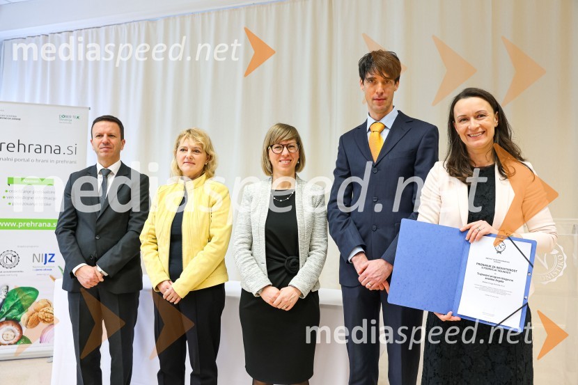  Martin Gosenca, vodja sektorja za hrano, Direktorat za hrano in ribištvo;  Marjeta Recek, vodja, Sektor za varovanje zdravja; doc. dr. Anita Kušar, raziskovalka, pomočnica vodje raziskovalne skupine, Inštitut za nutricionistiko; prof. dr. Igor Pravst, vodja raziskovalne skupine, Inštitut za nutricionistiko;  Nataša Češnovar Gregorc, direktorica raziskav in razvoja, ArgetaRazglašena so najbolj inovativna živila leta 2023