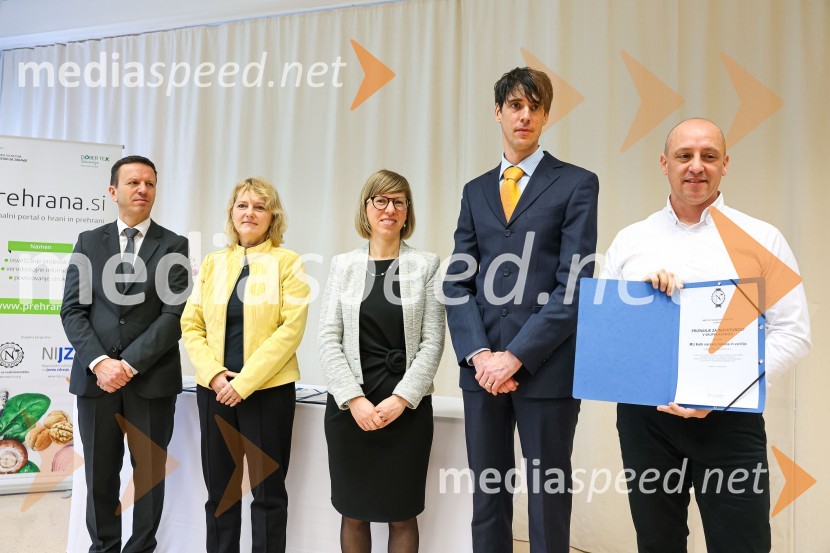  Martin Gosenca, vodja sektorja za hrano, Direktorat za hrano in ribištvo;  Marjeta Recek, vodja, Sektor za varovanje zdravja; doc. dr. Anita Kušar, raziskovalka, pomočnica vodje raziskovalne skupine, Inštitut za nutricionistiko; prof. dr. Igor Pravst, vodja raziskovalne skupine, Inštitut za nutricionistiko;  ... Razglašena so najbolj inovativna živila leta 2023