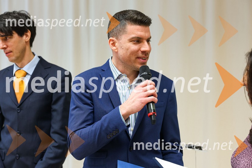  Jaka Lončarič, direktor marketinga in razvoja, Pekarna Grosuplje, Don Don d.o.o.Razglašena so najbolj inovativna živila leta 2023