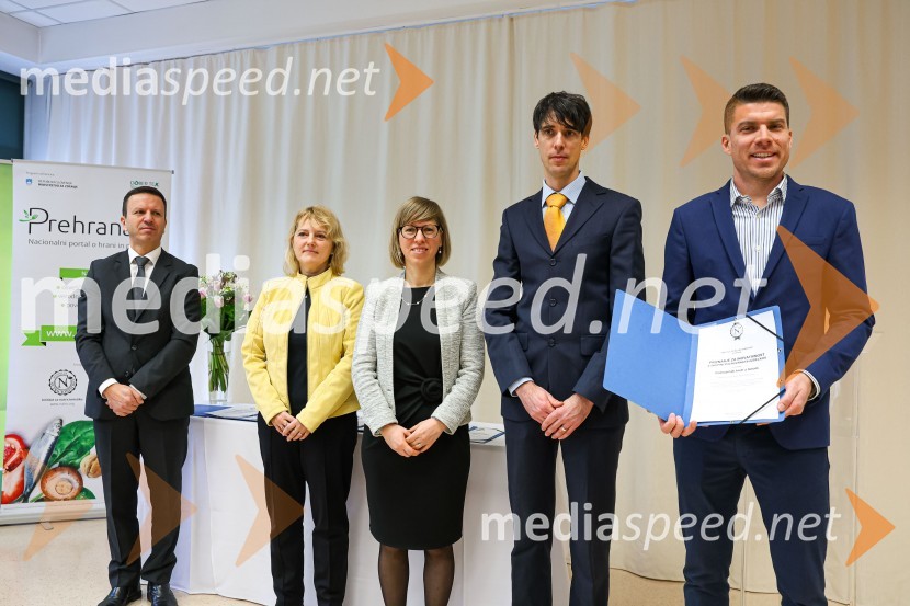  Martin Gosenca, vodja sektorja za hrano, Direktorat za hrano in ribištvo;  Marjeta Recek, vodja, Sektor za varovanje zdravja; doc. dr. Anita Kušar, raziskovalka, pomočnica vodje raziskovalne skupine, Inštitut za nutricionistiko; prof. dr. Igor Pravst, vodja raziskovalne skupine, Inštitut za nutricionistiko;  Jaka Lončarič, direktor marketinga in razvoja, Pekarna Grosuplje, Don Don d.o.o.Razglašena so najbolj inovativna živila leta 2023