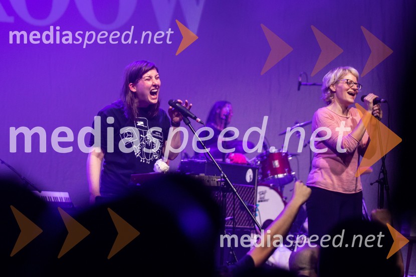 Anuša Podgornik, Zmelkoow;  Eva Brajkovič, ZmelokoowZmelkoow, veliki poslovilni koncert