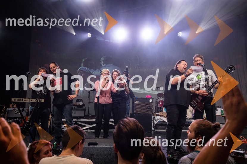  Anuša Podgornik, Zmelkoow;  Aleš  Koščak, Zmelkoow;  Eva Brajkovič, Zmelokoow;  ... ;  Žare  Pavletič, Zmelkoow;  Goga Gorazd Sedmak, ZmelkoowZmelkoow, veliki poslovilni koncert