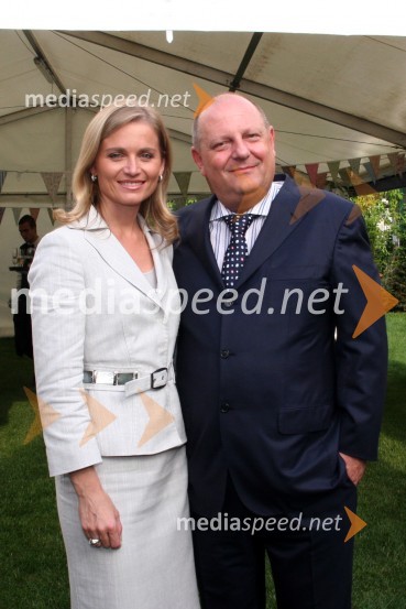  Katarina Kresal, pravnica in političarka, nekdanja ministrica za notranje zadeve;  Miro Senica, odvetnikPosebno leto Katarine Kresal