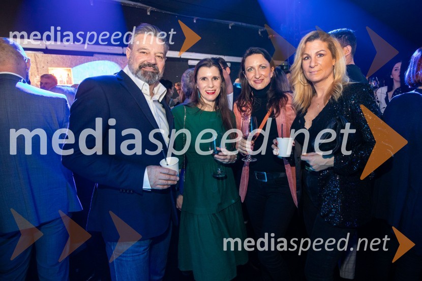  Aleksander Lipovšek, generalni direktor Manner za JV Evropo;  ... ;  ... ;  ... Outstanding 2022, presežki v zunanjem oglaševanju, DRUŽENJE