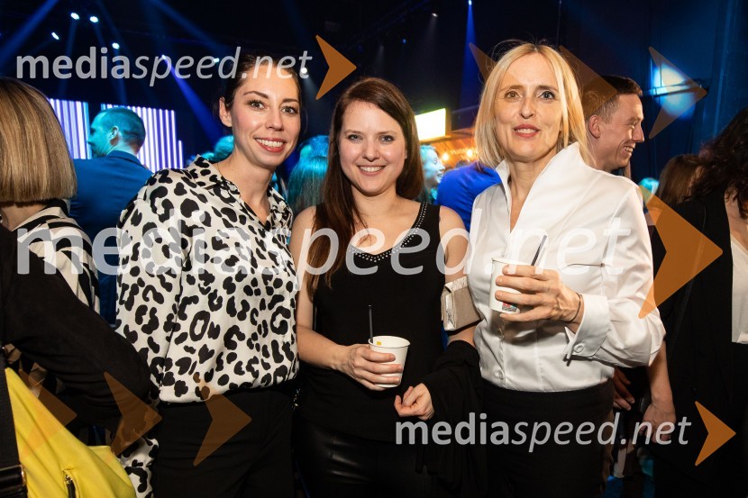  Petra Kregar, IPPR, agencija za komuniciranje;  Maša Marovt, AV Studio;  Irena Pavčič, IPPR, agencija za komuniciranjeOutstanding 2022, presežki v zunanjem oglaševanju, DRUŽENJE