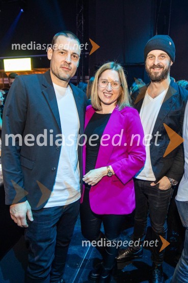  Tine Lugarič, kreativni direktor, agencija Trampolin;  ... ;  ... Outstanding 2022, presežki v zunanjem oglaševanju, DRUŽENJE