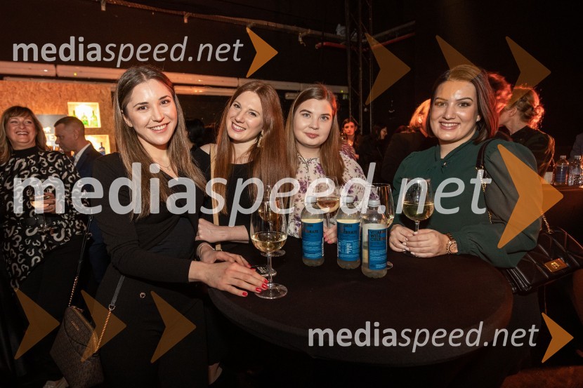 Outstanding 2022, presežki v zunanjem oglaševanju, DRUŽENJE