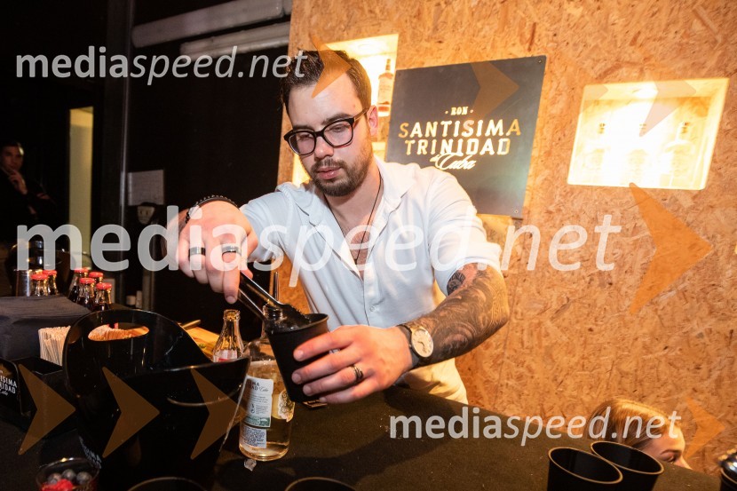 Outstanding 2022, presežki v zunanjem oglaševanju, DRUŽENJE