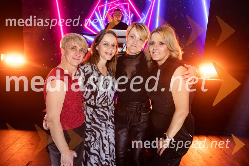 Outstanding 2022, presežki v zunanjem oglaševanju, DRUŽENJE