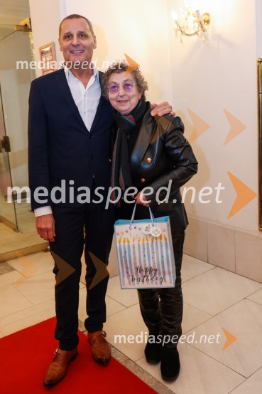  Danilo Rošker, direktor SNG Maribor;  Dragica Petrovič, režiserka in producentkaRomeo in Julija, jubilejna predstava ob 30-letnici umetniškega ustvarjanja Valentine Turcu