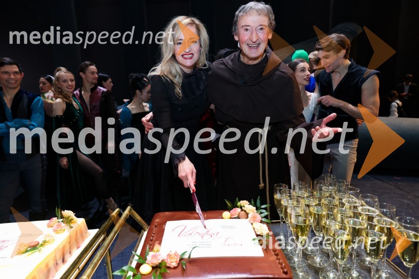  Valentina Turcu, koreografinja in baletna solistka;  Marin Turcu, baletni plesalecRomeo in Julija, jubilejna predstava ob 30-letnici umetniškega ustvarjanja Valentine Turcu