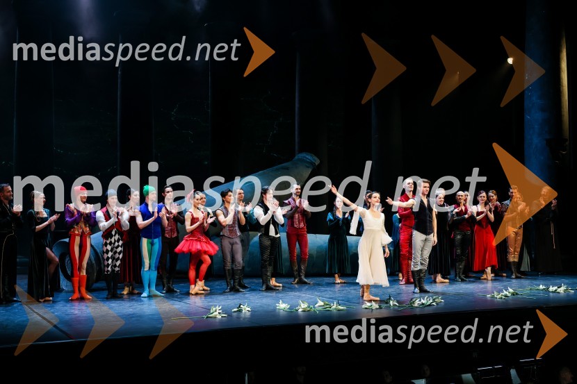  Catarina de Meneses, baletna solistka;  Tamás Darai, baletni solistRomeo in Julija, jubilejna predstava ob 30-letnici umetniškega ustvarjanja Valentine Turcu