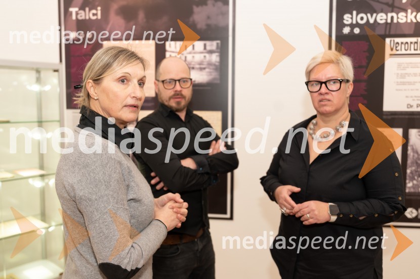  Simona Tripkovič, direktorica, Muzej narodne osvoboditve Maribor;  Uroš Dokl, Muzej narodne osvoboditve Maribor; dr. Aleksandra  Berberih Slana, ravnateljica, Muzej ZagrebNovinarska konferenca pred odprtjem razstave Ste me hoteli videti strto? Muzej človekovih pravic