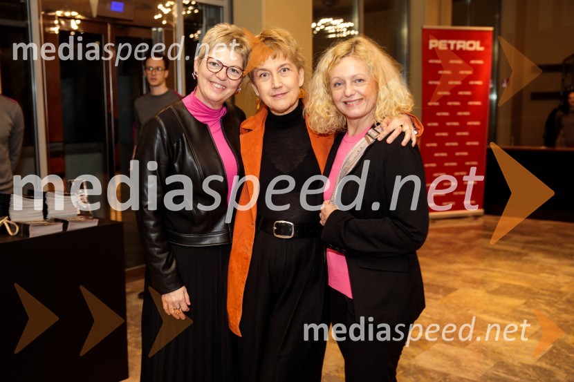  Mirijam Drnovšček, direktorica Prešernovega gledališča Kranj;  Barbara Hieng Samobor, direktorica in umetniška vodja MGL;  ... Ruta Grupa Triglav 2023, odprtje gledališkega festivala s premierno uprizoritvijo drame Praznovanje