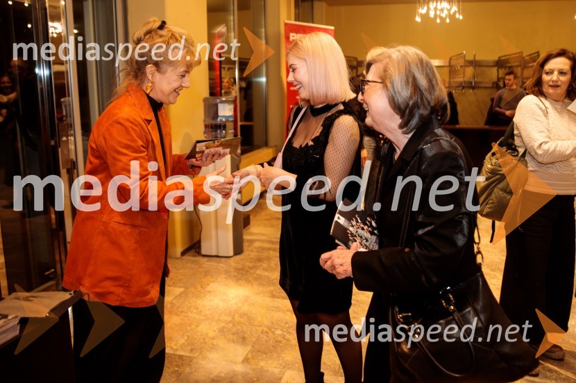  Barbara Hieng Samobor, direktorica in umetniška vodja MGL;  ... ;  ... Ruta Grupa Triglav 2023, odprtje gledališkega festivala s premierno uprizoritvijo drame Praznovanje