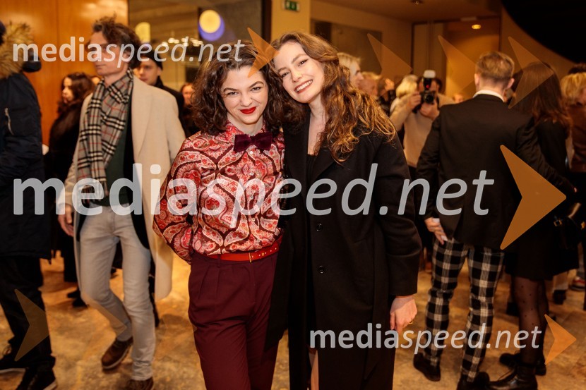  Diana  Kolenc, igralka;  ... Ruta Grupa Triglav 2023, odprtje gledališkega festivala s premierno uprizoritvijo drame Praznovanje