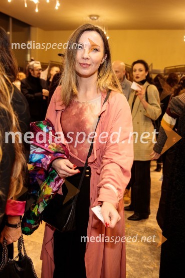  Melita Kontrec, novinarka kulture TV SlovenijaRuta Grupa Triglav 2023, odprtje gledališkega festivala s premierno uprizoritvijo drame Praznovanje