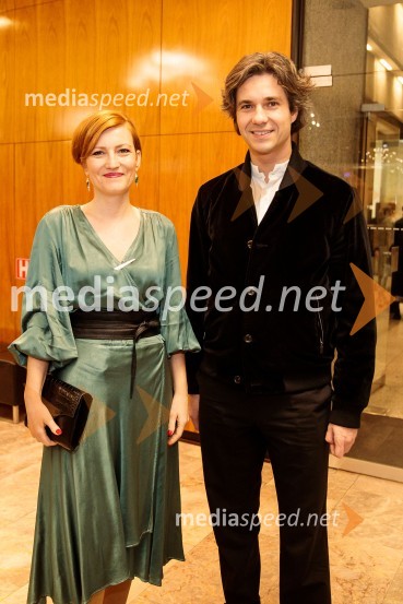 dr. Asta Vrečko, ministrica za kulturo;  Luka Mesec, podpredsednik vlade in minister za delo, družino, socialne zadeve in enake možnostiRuta Grupa Triglav 2023, odprtje gledališkega festivala s premierno uprizoritvijo drame Praznovanje