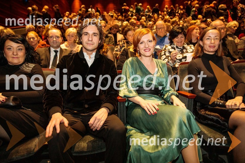  Luka Mesec, podpredsednik vlade in minister za delo, družino, socialne zadeve in enake možnosti; dr. Asta Vrečko, ministrica za kulturoRuta Grupa Triglav 2023, odprtje gledališkega festivala s premierno uprizoritvijo drame Praznovanje