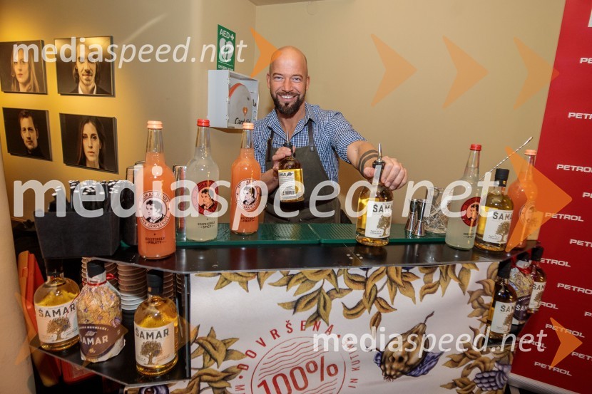 Ruta Grupa Triglav 2023, odprtje gledališkega festivala s premierno uprizoritvijo drame Praznovanje