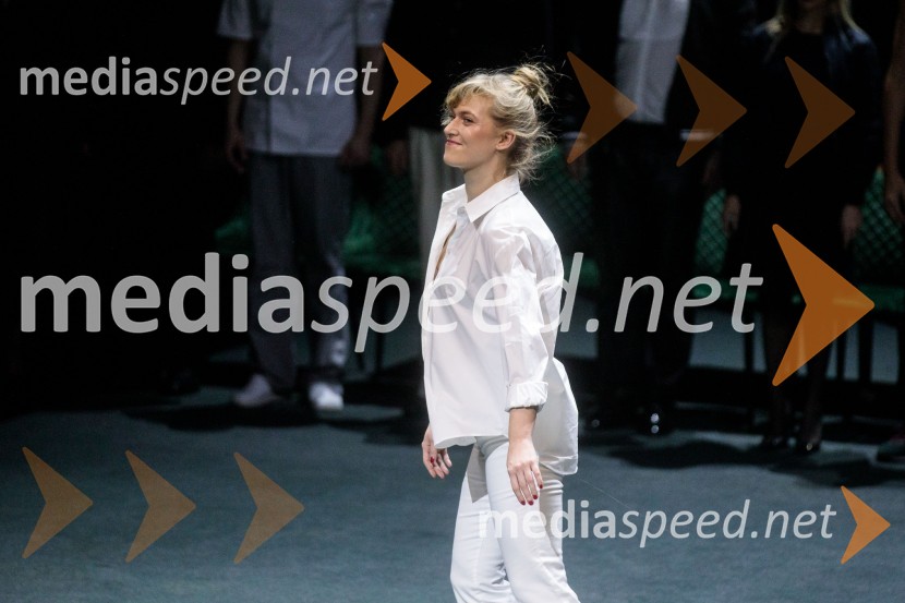  Julita Kropec, igralkaRuta Grupa Triglav 2023, odprtje gledališkega festivala s premierno uprizoritvijo drame Praznovanje