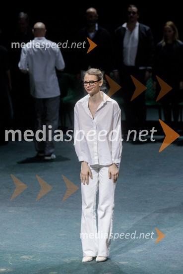  Klara Kuk, igralka, manekenkaRuta Grupa Triglav 2023, odprtje gledališkega festivala s premierno uprizoritvijo drame Praznovanje