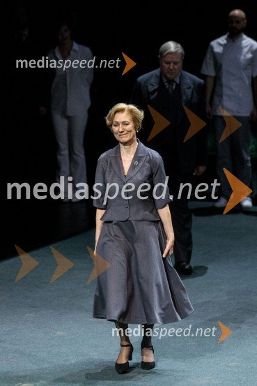  Meta Mačak, igralkaRuta Grupa Triglav 2023, odprtje gledališkega festivala s premierno uprizoritvijo drame Praznovanje