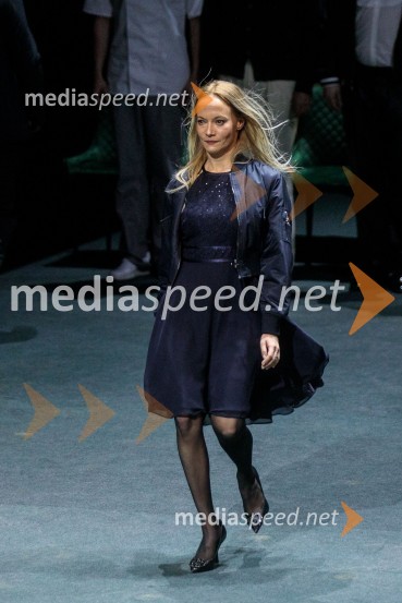  Viktorija Bencik Emeršič, igralkaRuta Grupa Triglav 2023, odprtje gledališkega festivala s premierno uprizoritvijo drame Praznovanje