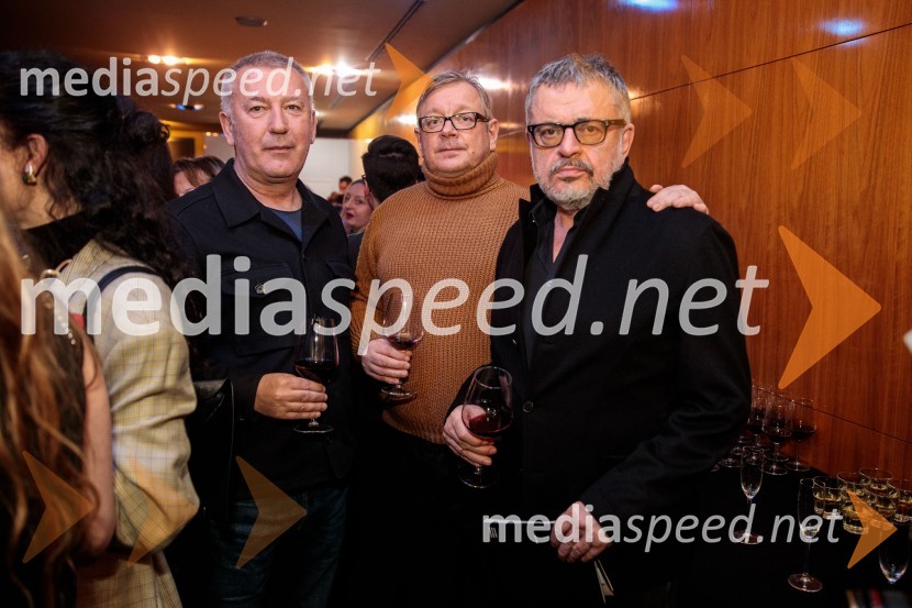  Ivica Buljan, režiser;  Robert Waltl, direktor, Mini teater;  Branislav Mićunović, kulturni minister Črne GoreRuta Grupa Triglav 2023, odprtje gledališkega festivala s premierno uprizoritvijo drame Praznovanje