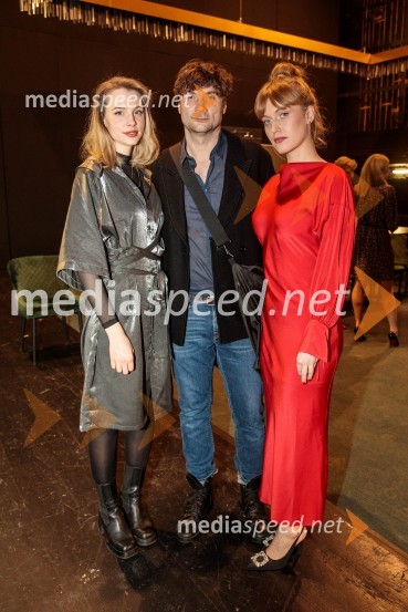  Klara Kuk, igralka, manekenka;  Branko Jordan, igralec;  Julita Kropec, igralkaRuta Grupa Triglav 2023, odprtje gledališkega festivala s premierno uprizoritvijo drame Praznovanje