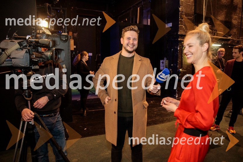  Alen Podlesnik, moderator, novinar POP TV;  Iva Krajnc Bagola, igralkaRuta Grupa Triglav 2023, odprtje gledališkega festivala s premierno uprizoritvijo drame Praznovanje